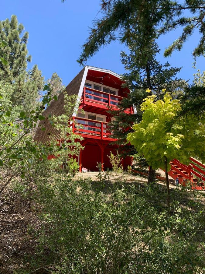 Maison Solange-Red Barn Farmhouse Style- Moonridge Big Bear City Exterior photo